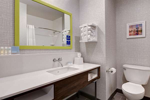  - Hampton Inn & Suites Canal Winchester