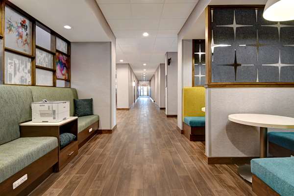 Conference Area - Hampton Inn & Suites Canal Winchester