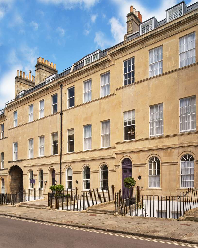 Henrietta House, Radisson Individuals