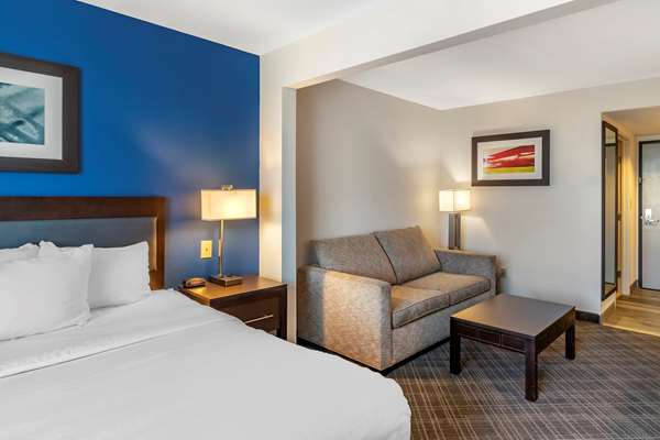  - Comfort Inn & Suites Grand Blanc - I-475, Exit 2