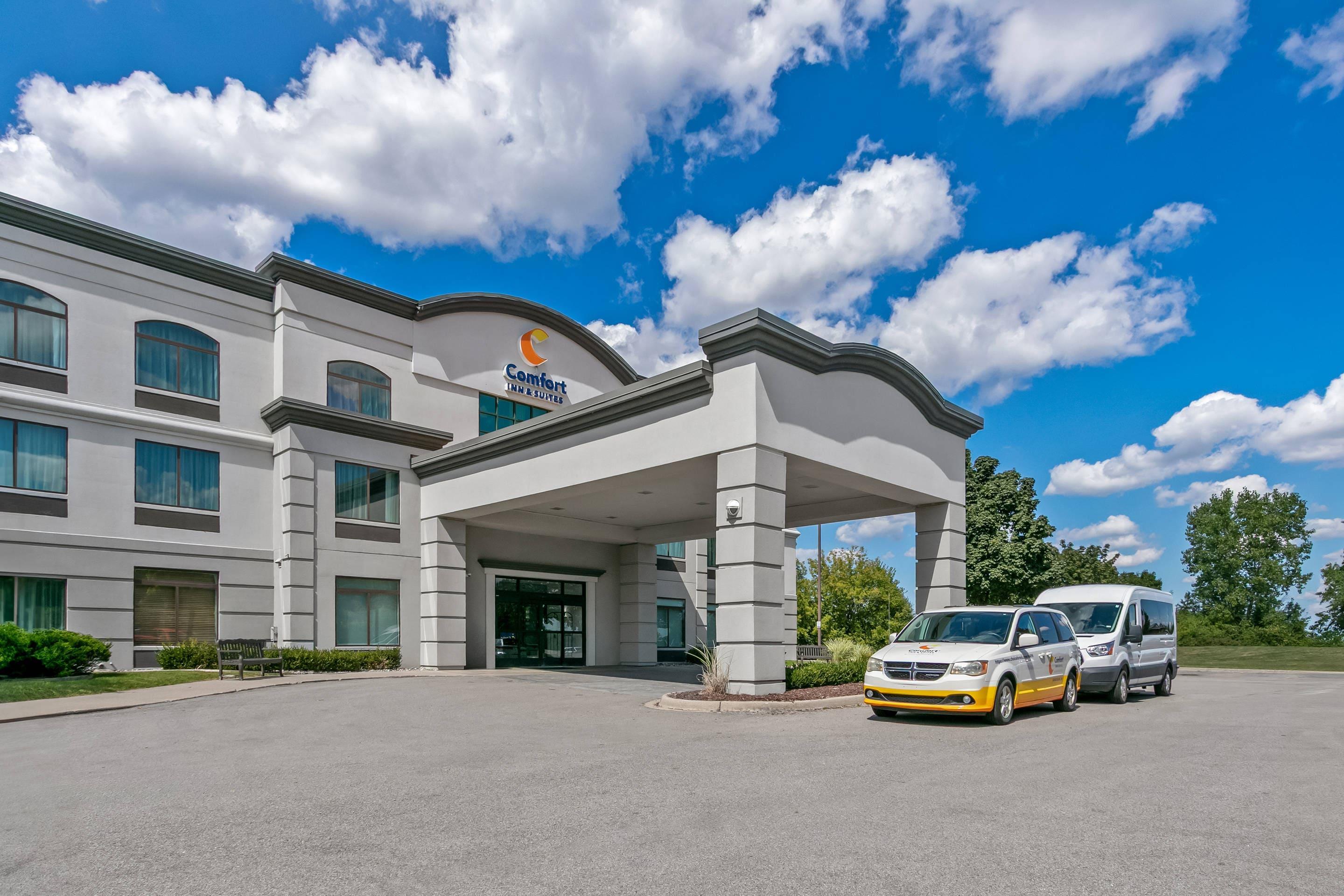 Hotel exterior | Comfort Inn & Suites Grand Blanc-Flint