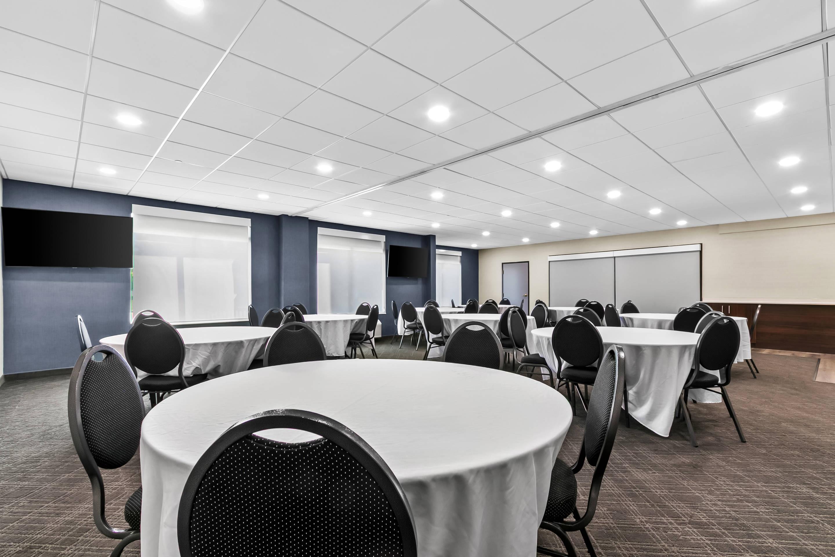 Event space | Comfort Inn & Suites Grand Blanc-Flint