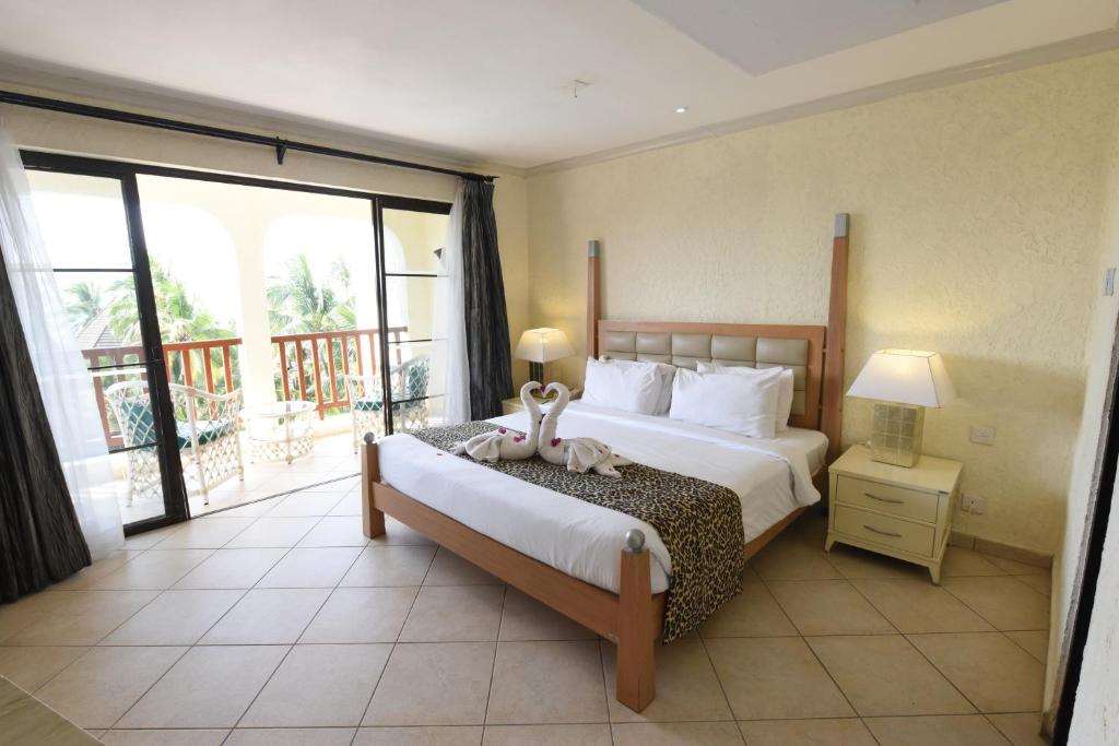 DIANI REEF BEACH RESORT AND SPA-guestroom-Guest Room,Suite,On-Site.jpg