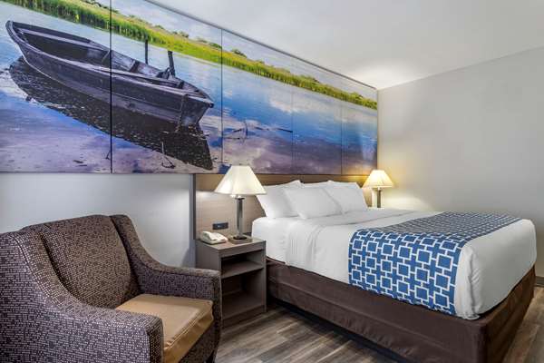  - Clarion Pointe Hotel Sulphur - I-10, Exit 20