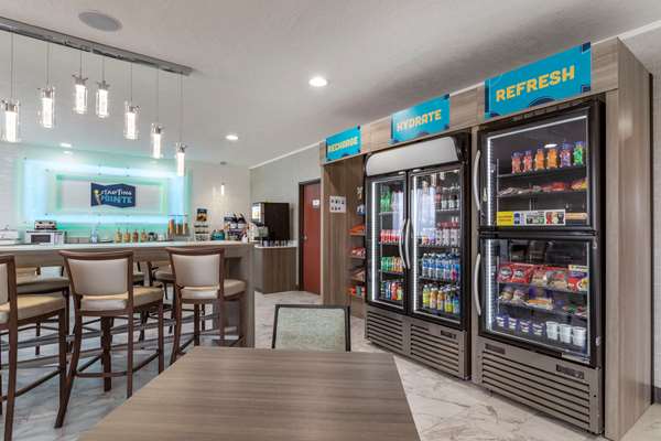  - Clarion Pointe Hotel Sulphur - I-10, Exit 20