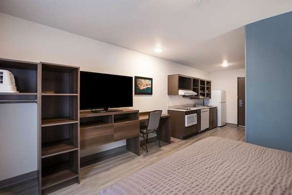  - WoodSpring Suites Madison Heights - I-75, Exit 65