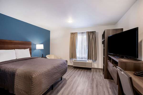  - WoodSpring Suites Madison Heights - I-75, Exit 65