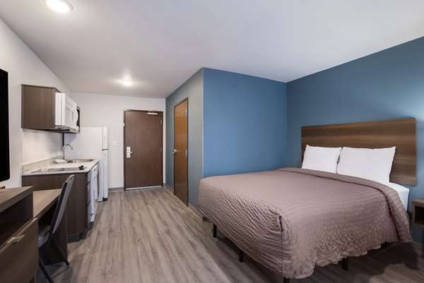  - WoodSpring Suites Madison Heights - I-75, Exit 65