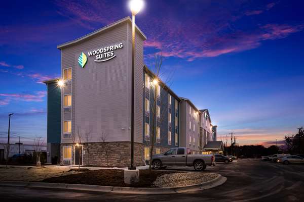 Exterior view - WoodSpring Suites Madison Heights - I-75, Exit 65