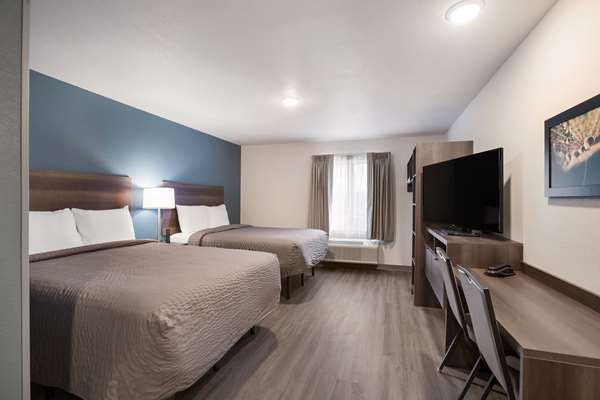  - WoodSpring Suites Madison Heights - I-75, Exit 65