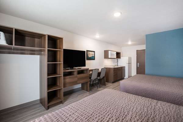  - WoodSpring Suites Madison Heights - I-75, Exit 65