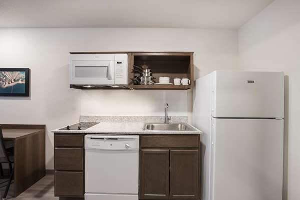  - WoodSpring Suites Madison Heights - I-75, Exit 65