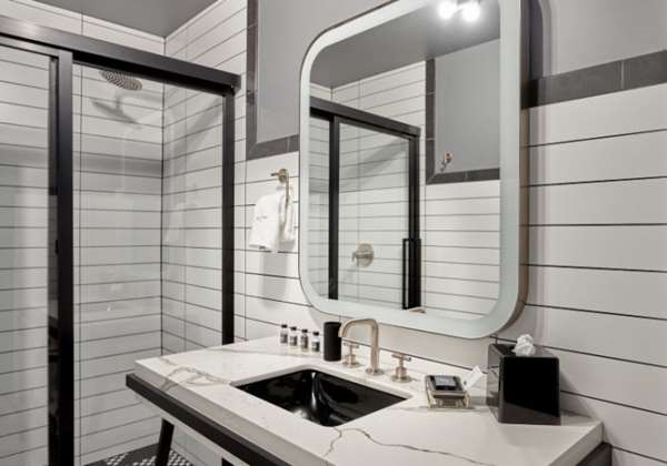  - Chicago Hotel Collection Wrigleyville