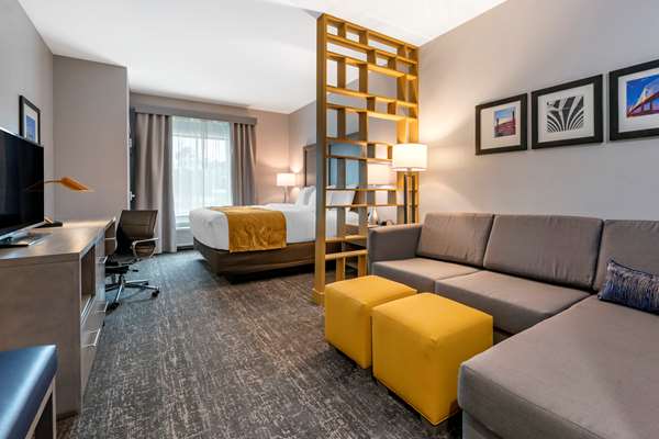 Suite - Comfort Inn & Suites NAS Jacksonville - I-295, Exit 12