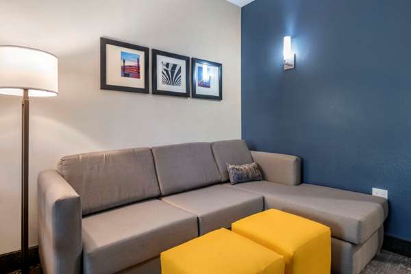 Suite - Comfort Inn & Suites NAS Jacksonville - I-295, Exit 12