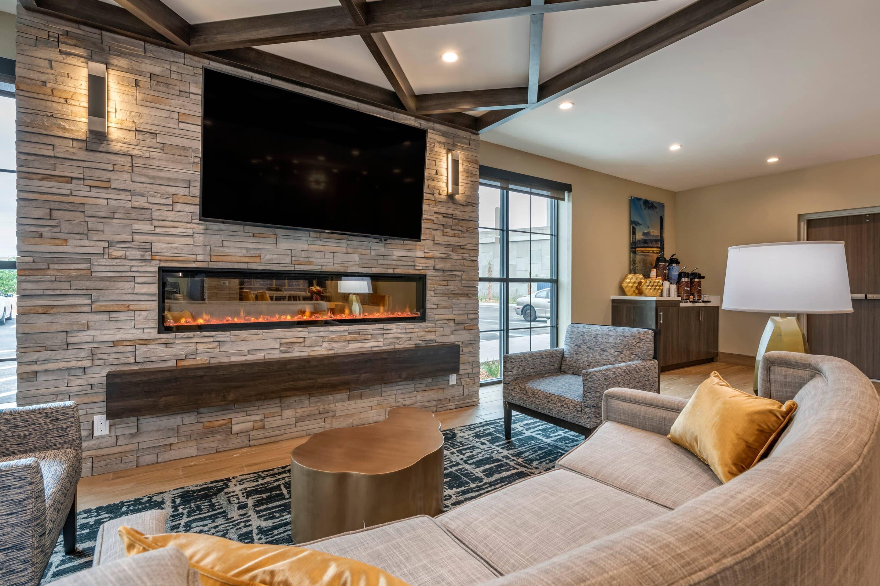 Lobby with sitting area | Comfort Inn & Suites Jacksonville - Orange Park Near Naval Air Station