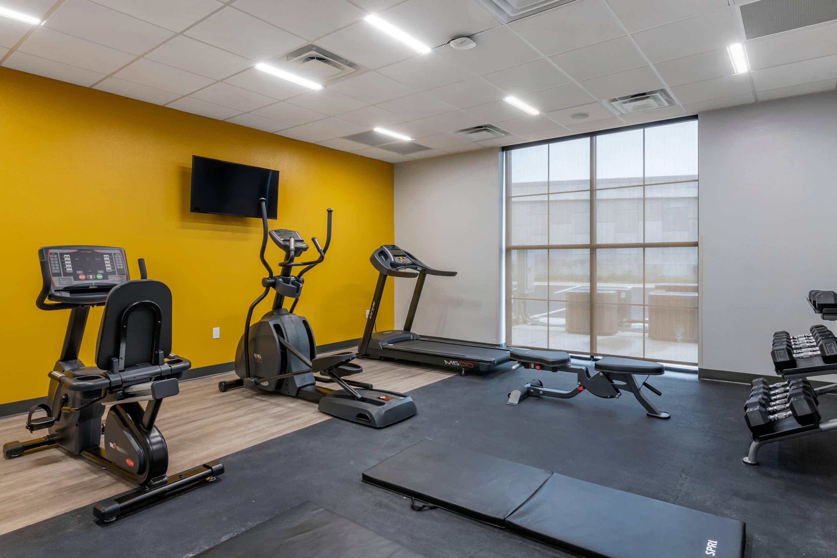 Fitness center | Comfort Inn & Suites Jacksonville - Orange Park Near Naval Air Station