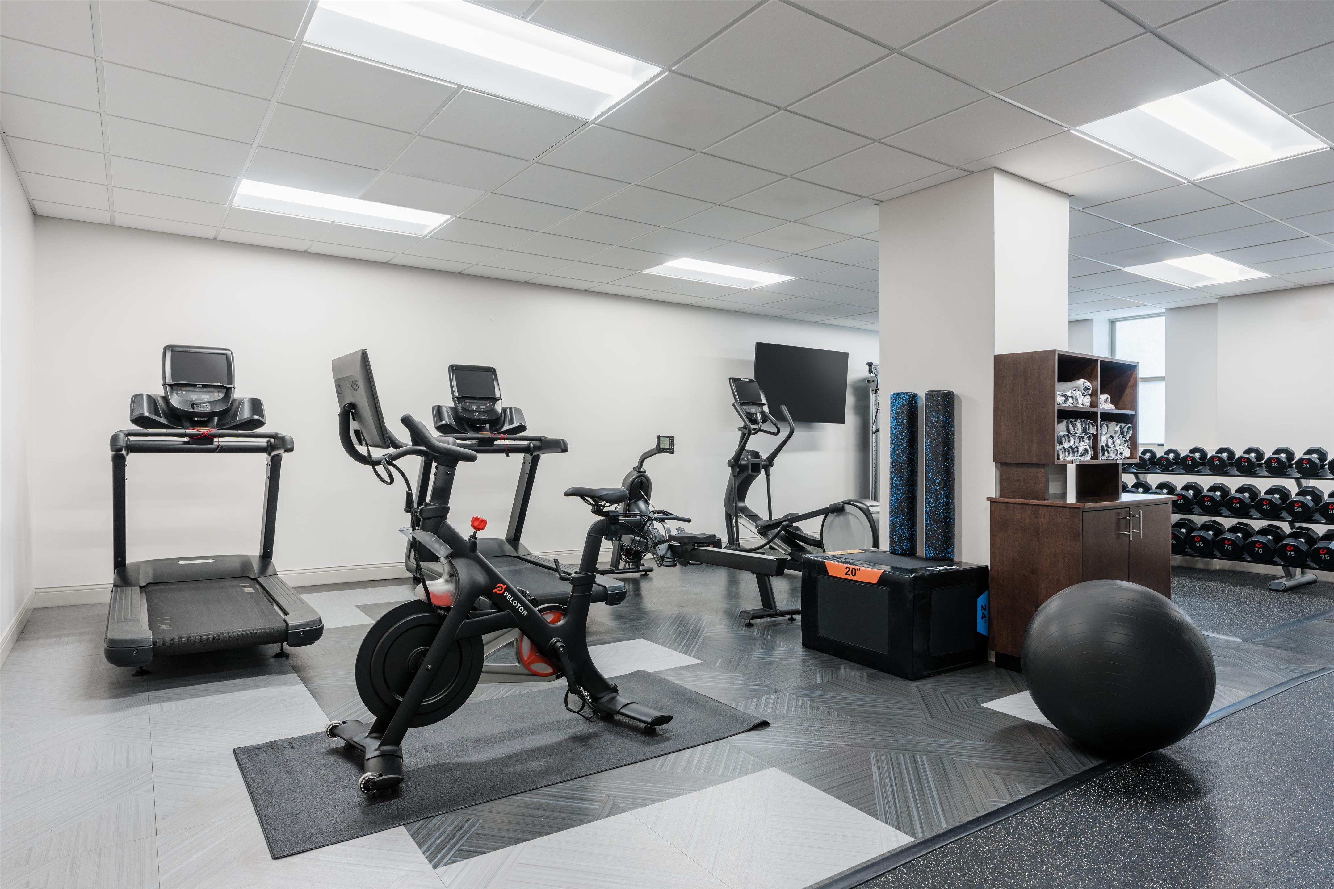 Health club fitness center gym | Hotel Elkhart, Tapestry Collection by Hilton