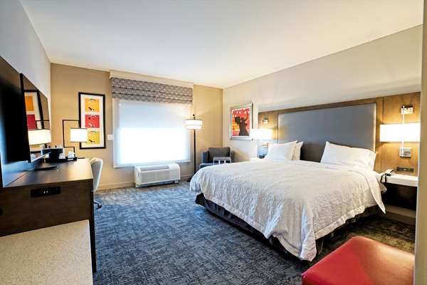  - Hampton Inn & Suites University Lubbock