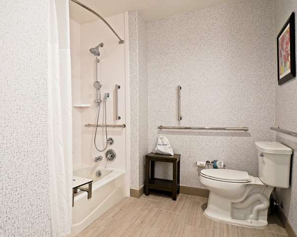  - Hampton Inn & Suites University Lubbock