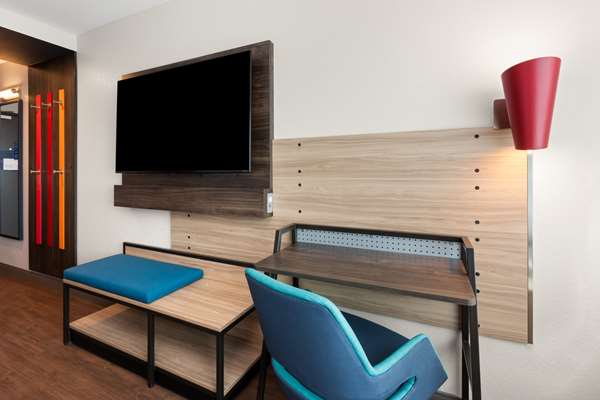  - Tru by Hilton Hotel Airport Portland