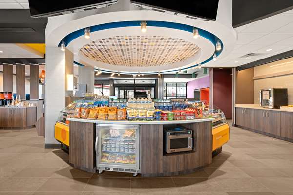  - Tru by Hilton Hotel Airport Portland