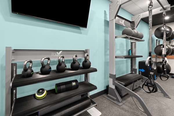Fitness/ Exercise Room - Tru by Hilton Hotel Airport Portland