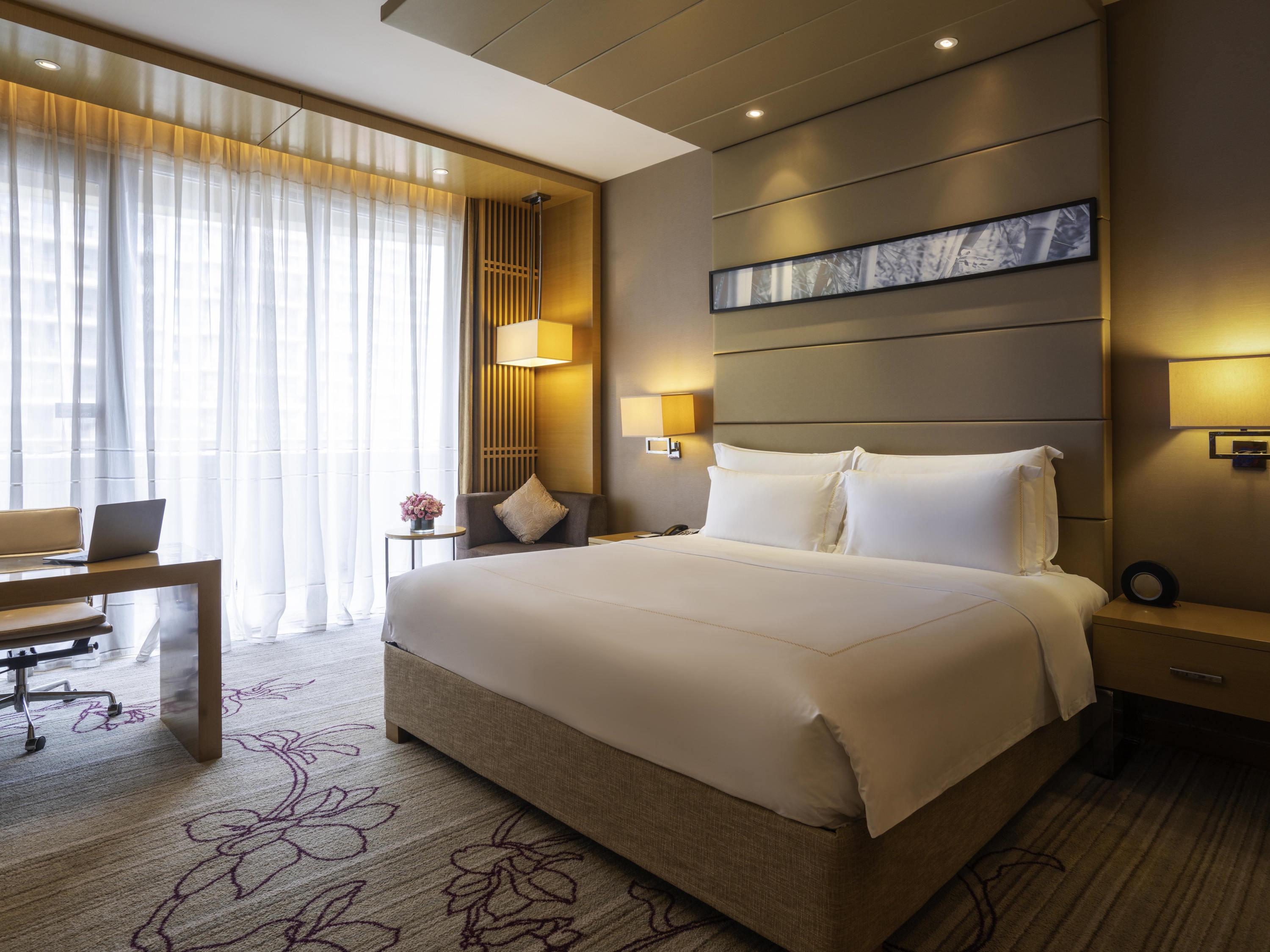 Pullman Foshan Shunde Room Type - SUPEROIR SUITE, Lounge Access, 1 King Side Bed