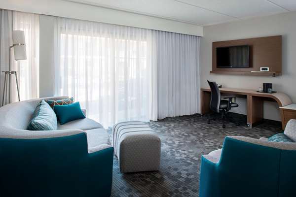 Suite - Sonesta Select Hotel I-85 Norcross - I-85, Exit 99