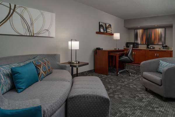 Suite - Sonesta Select Hotel Chattanooga Hamilton Place - I-75, Exit 5