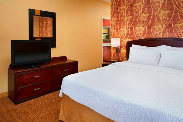 Suite - Sonesta Select Hotel West Dundee