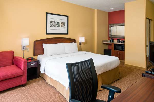  - Sonesta Select Hotel West Dundee