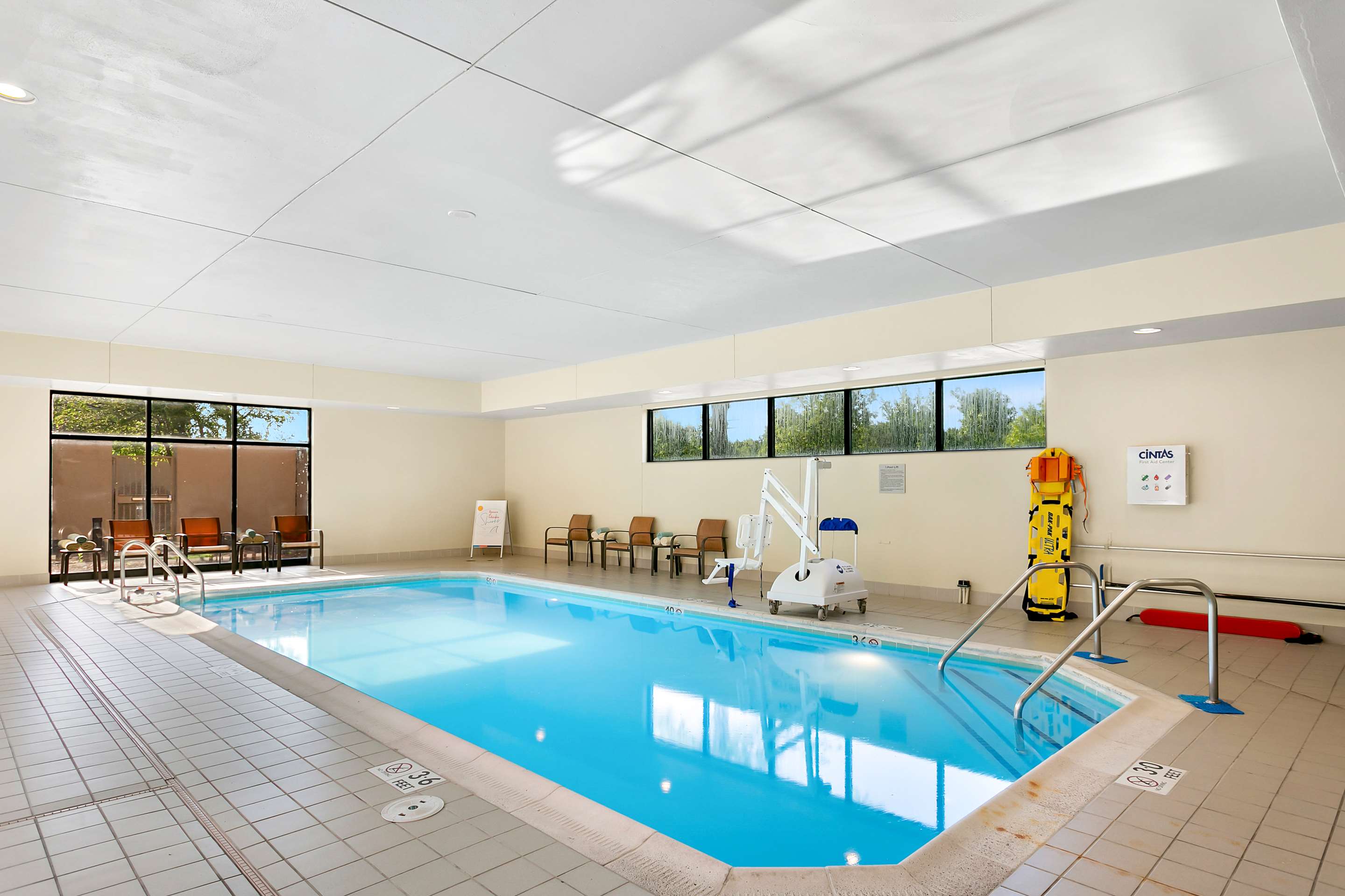 MD Pool | Sonesta Select Greenbelt College Park