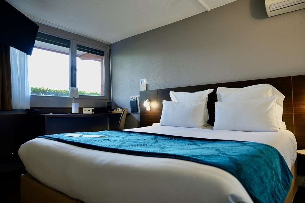 Sure Hotel by Best Western Biarritz Aeroport-guestroom-Guest Room,On-Site.jpg