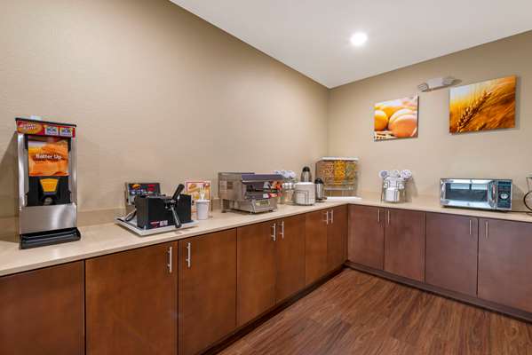 Amenities - Comfort Inn & Suites Mankato