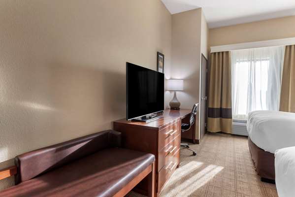  - Comfort Inn & Suites Mankato