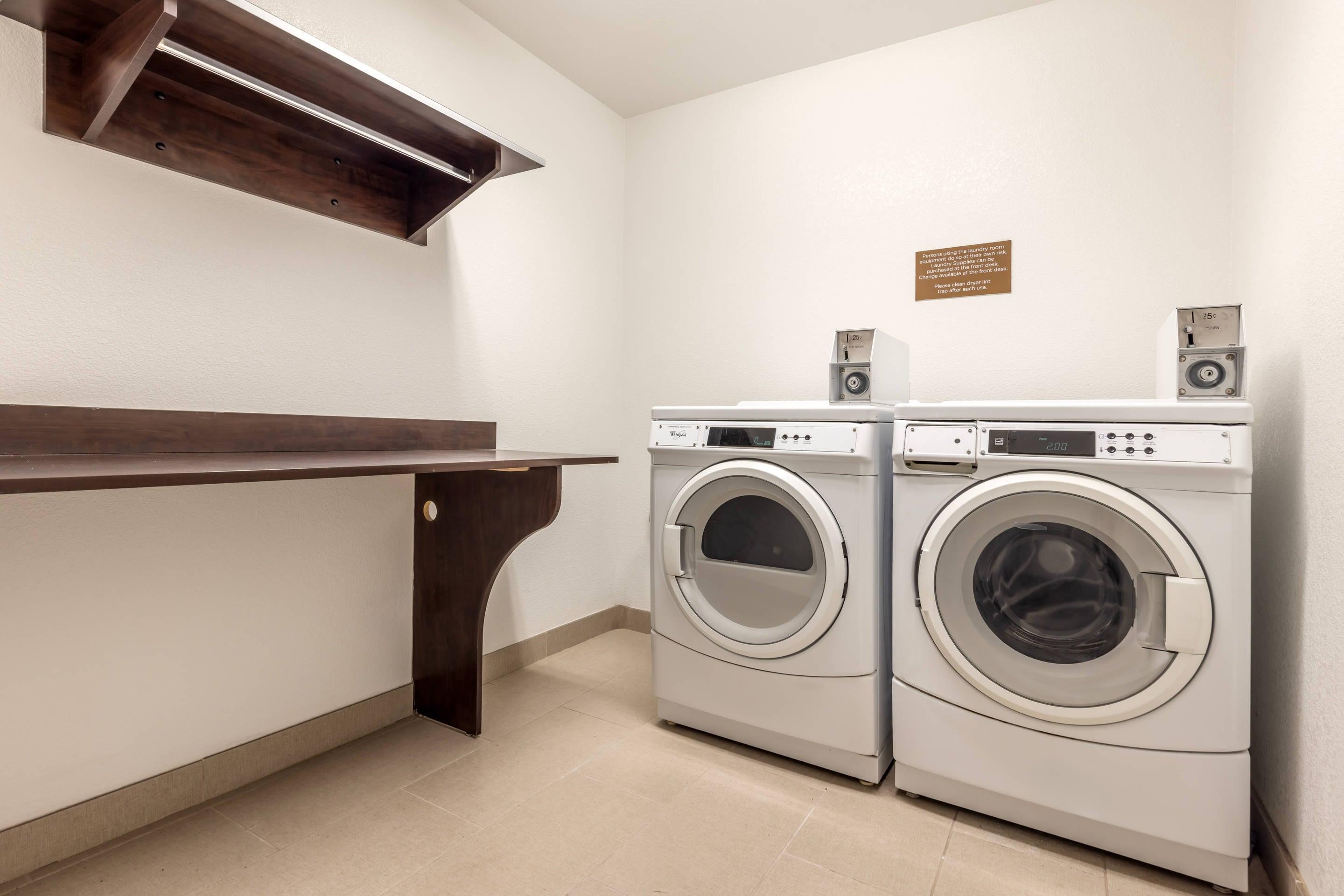 Guest laundry facilities | Presidential Inn & Suites