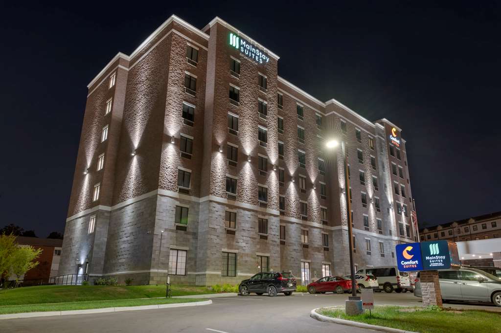 MainStay Suites University Uptown