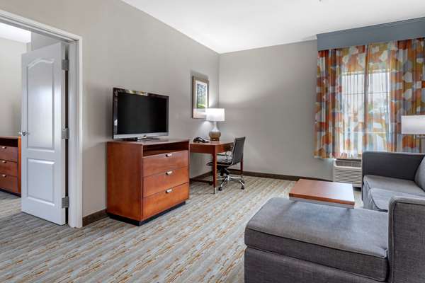 Suite - Comfort Inn & Suites Cleveland