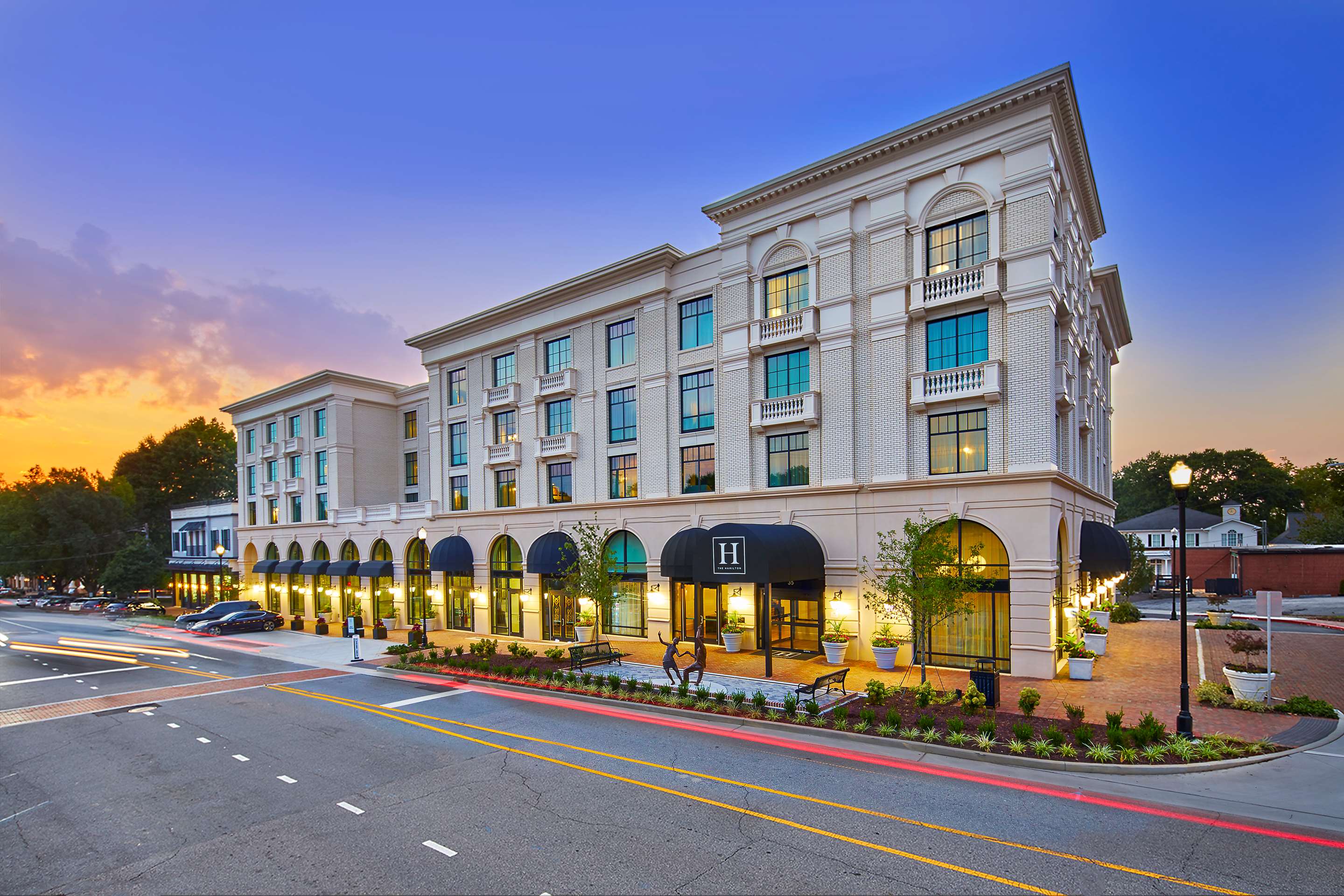 Exterior | The Hamilton Alpharetta, Curio Collection by Hilton