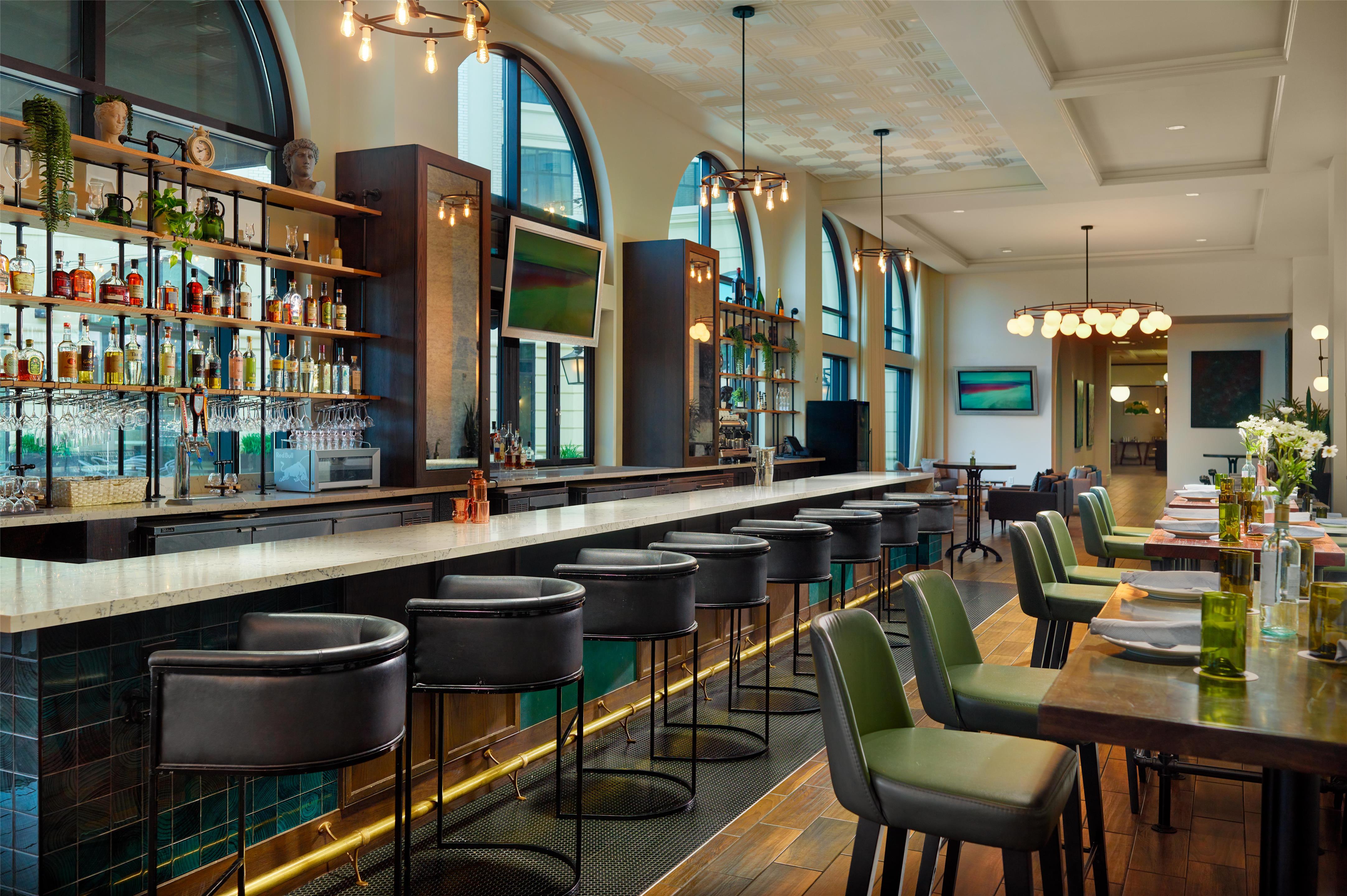 BarLounge | The Hamilton Alpharetta, Curio Collection by Hilton