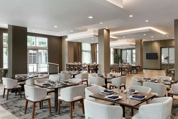 Bar - Embassy Suites by Hilton Midtown Atlanta - I-75 & I-85, Exit 250
