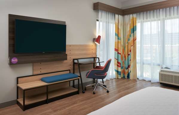  - Tru by Hilton Hotel Pompano Beach