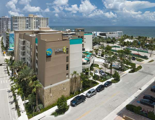 Exterior view - Tru by Hilton Hotel Pompano Beach