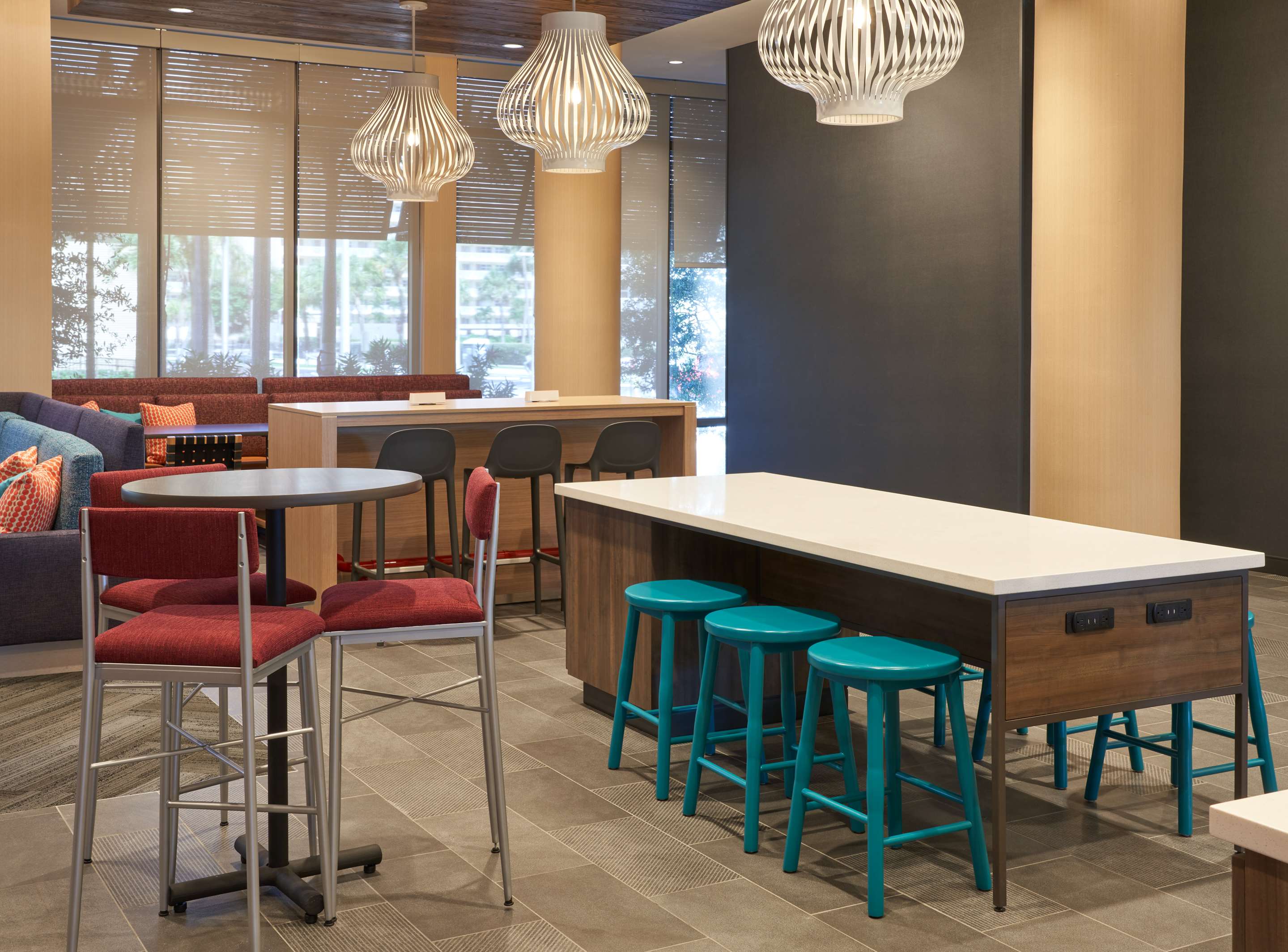 Breakfast Area | Tru By Hilton Pompano Beach Pier