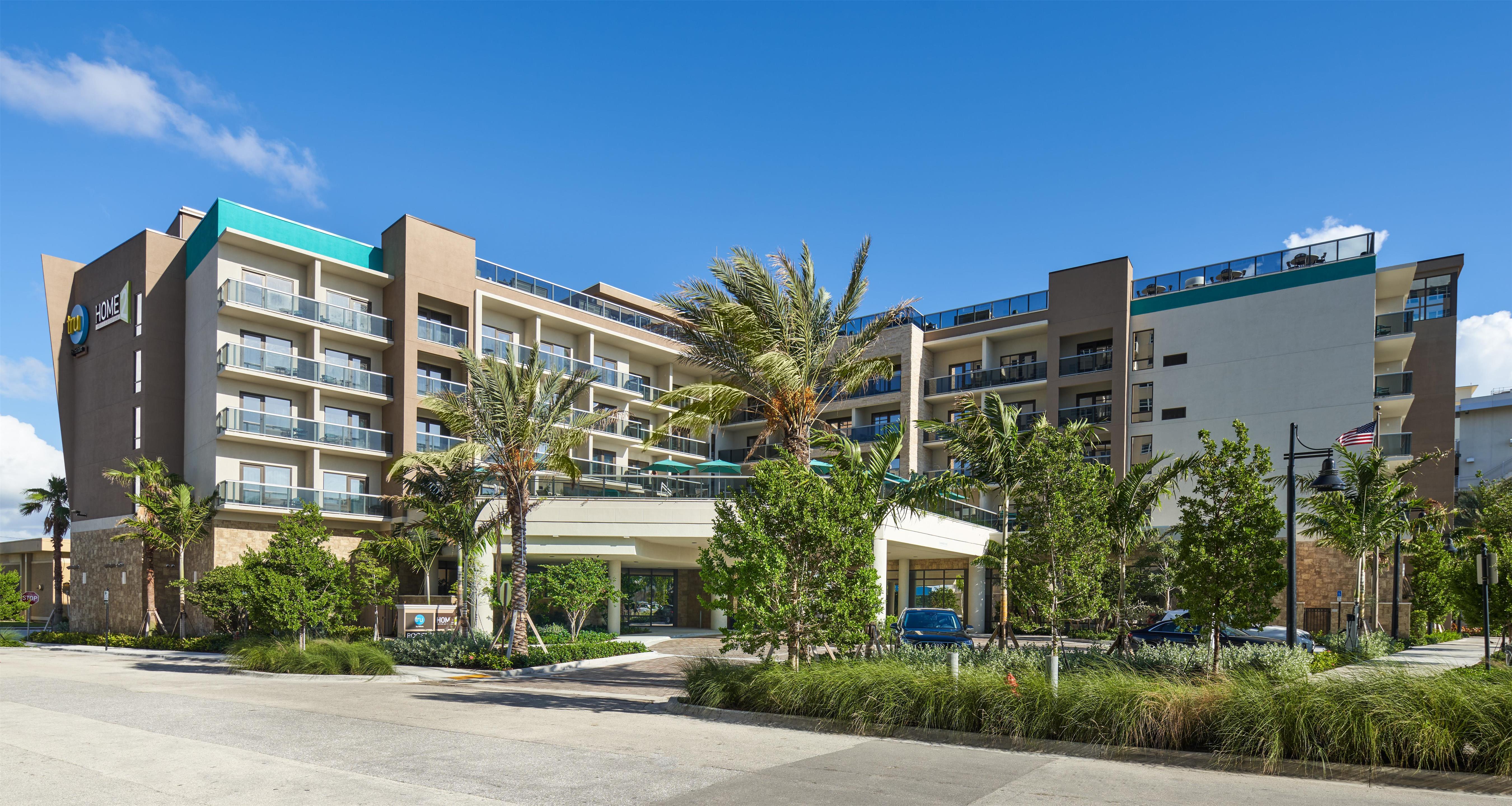 Exterior | Tru By Hilton Pompano Beach Pier