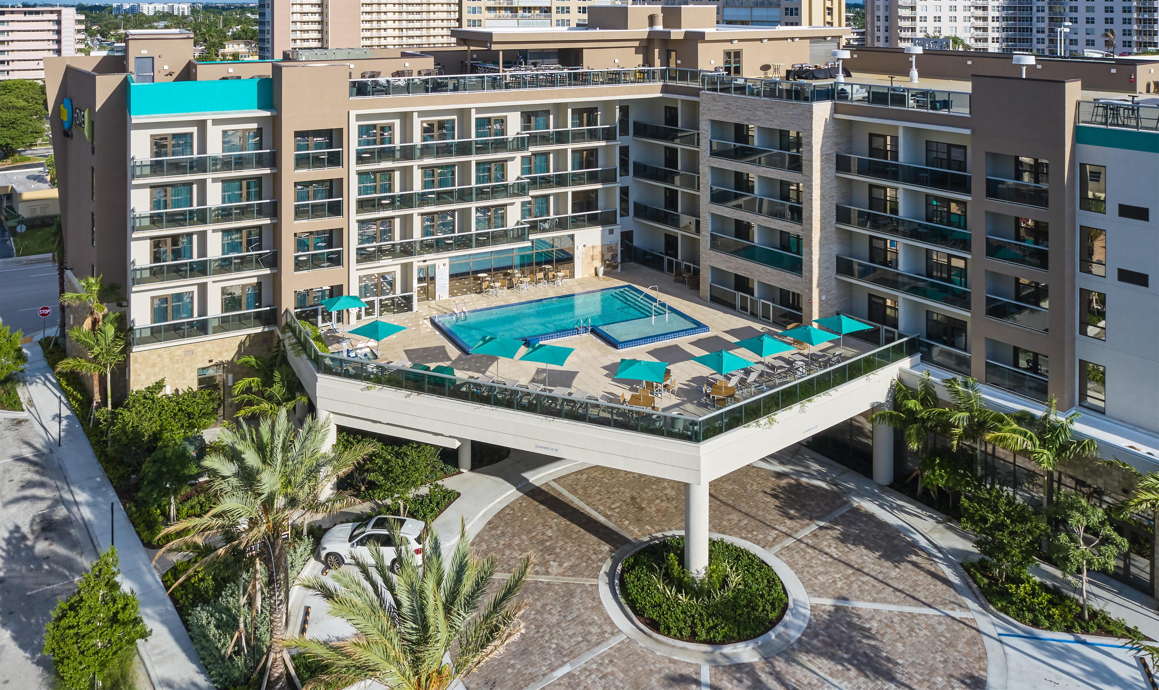 Exterior | Tru By Hilton Pompano Beach Pier