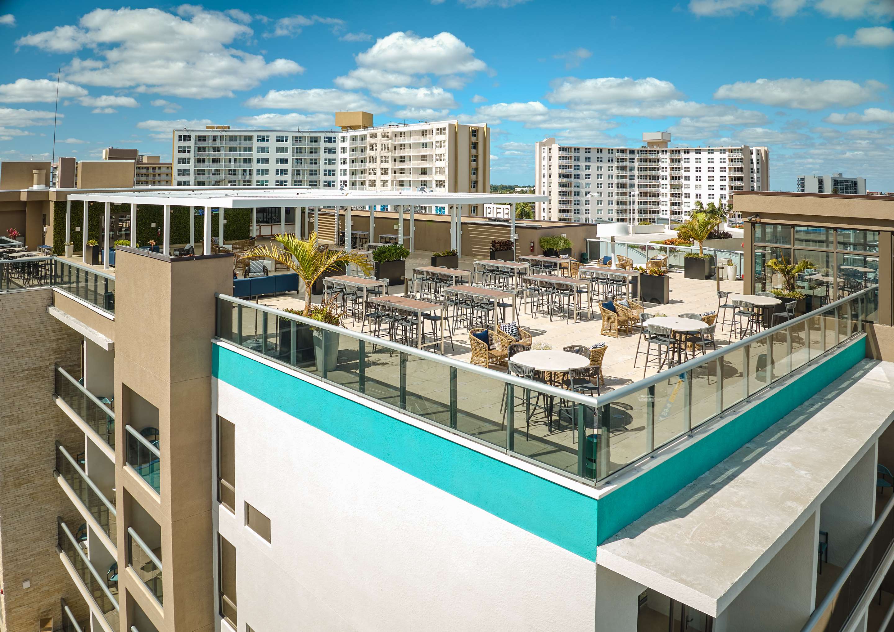Restaurant | Home2 Suites by Hilton Pompano Beach Pier