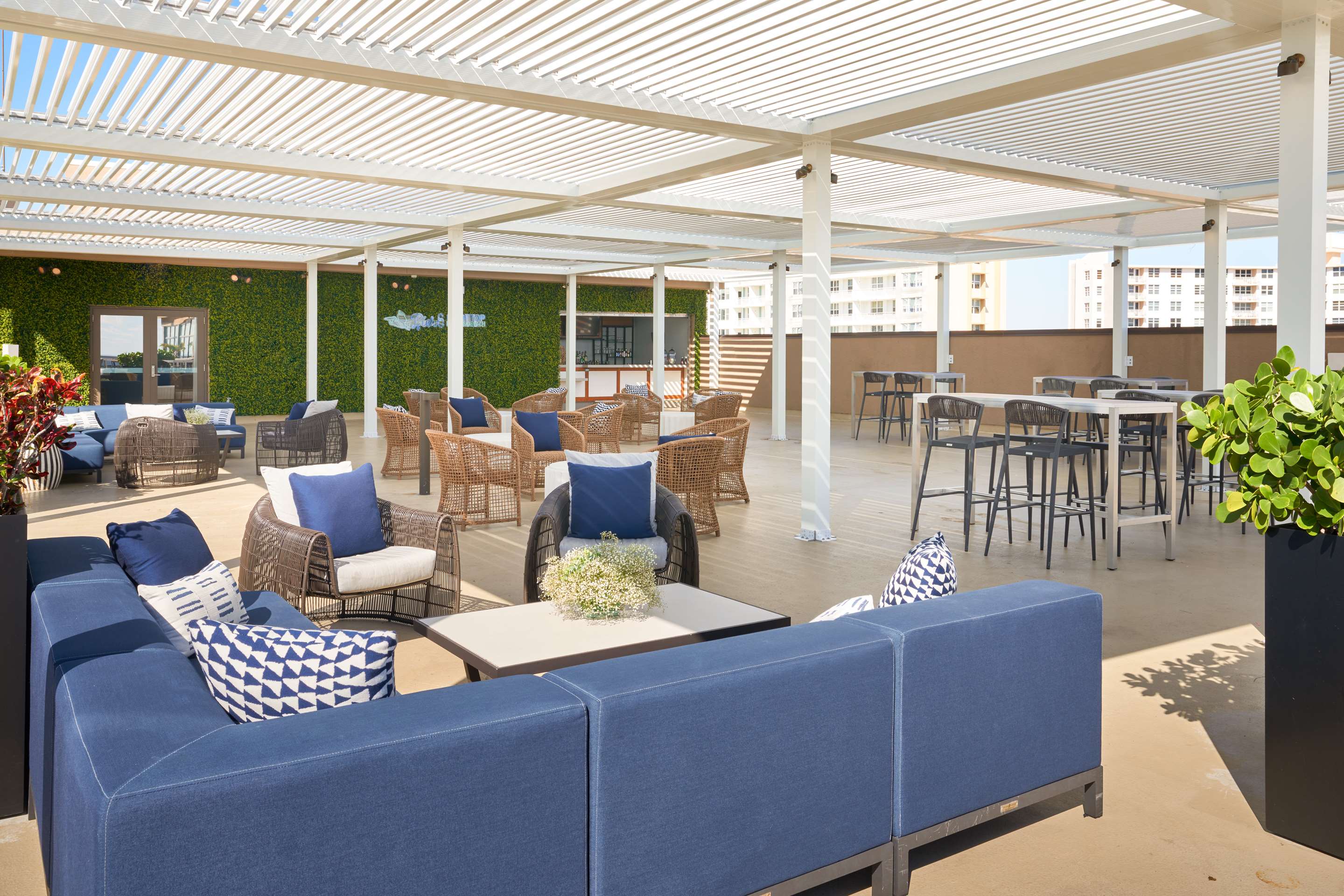 BarLounge | Home2 Suites by Hilton Pompano Beach Pier