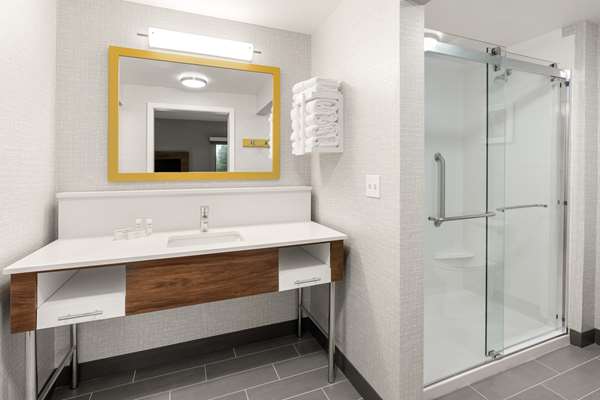  - Hampton Inn & Suites Tigard - I-5, Exit 293